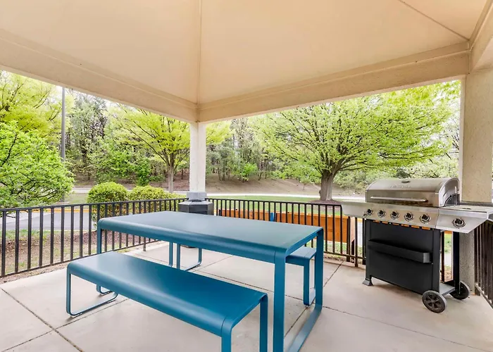 Sonesta Simply Suites Baltimore BWI Airport