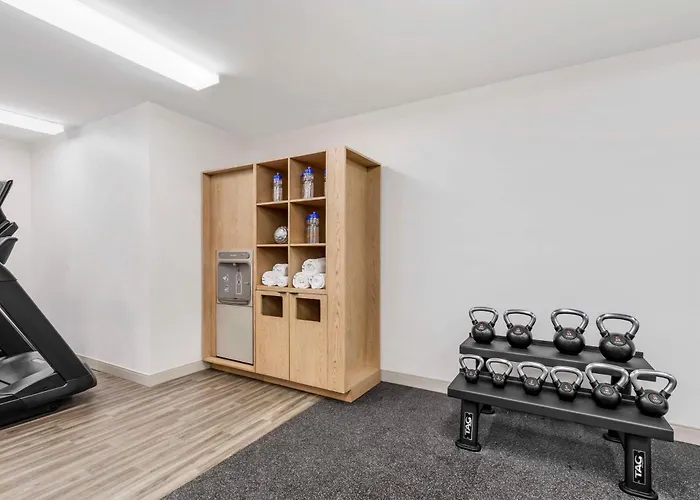 Sonesta Simply Suites Baltimore BWI Airport